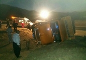 در اثر واژگونی یک دستگاه کامیون در محور گلکویه‌‌‌‌‌‌ به دره شور پنج نفر کشته و زخمی شدند