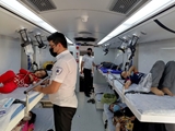 بدنبال افزایش ناگهانی مراجعه کنندگان به بیمارستان نورآباد با علائم آنفولانزا اتوبوس آمبولانس اورژانس فارس جهت امدادرسانی و کمک به بیمارستان به این شهرستان اعزام شد