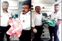 تکنسین های پایگاه تخت جمشید در دو ماموریت مجزا، با اقدامات تخصصی باعث تسهیل در زایمان دو مادر باردار مرودشتی شدند