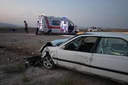 برخورد دو خودرو در جاده خانیک، نوجین / دو راننده روانه بیمارستان شدند