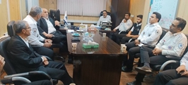 نشست رئیس سازمان اورژانس کشور با مسوولان پایگاه‌ های اورژانس شیراز؛ بررسی دغدغه‌ های معیشتی، رفاهی و عملیاتی کارکنان